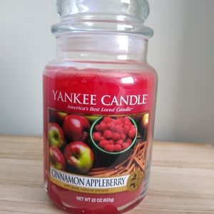 Yankee Candle Cinnamon Appleberry 22 oz Jar